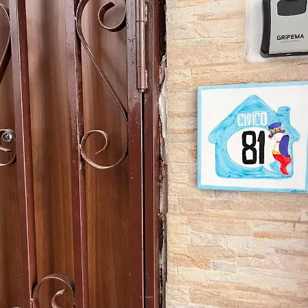 Civico 81 Appartement Napels Buitenkant foto